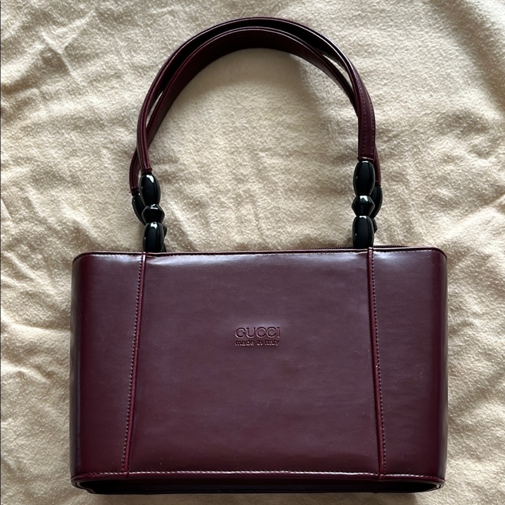 Gucci Burgundy Leather  Shoulder Bag with Structured Design